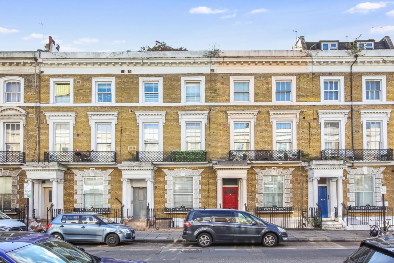דירות לונדון Splendid Flat In Kensington Olympia מראה חיצוני תמונה